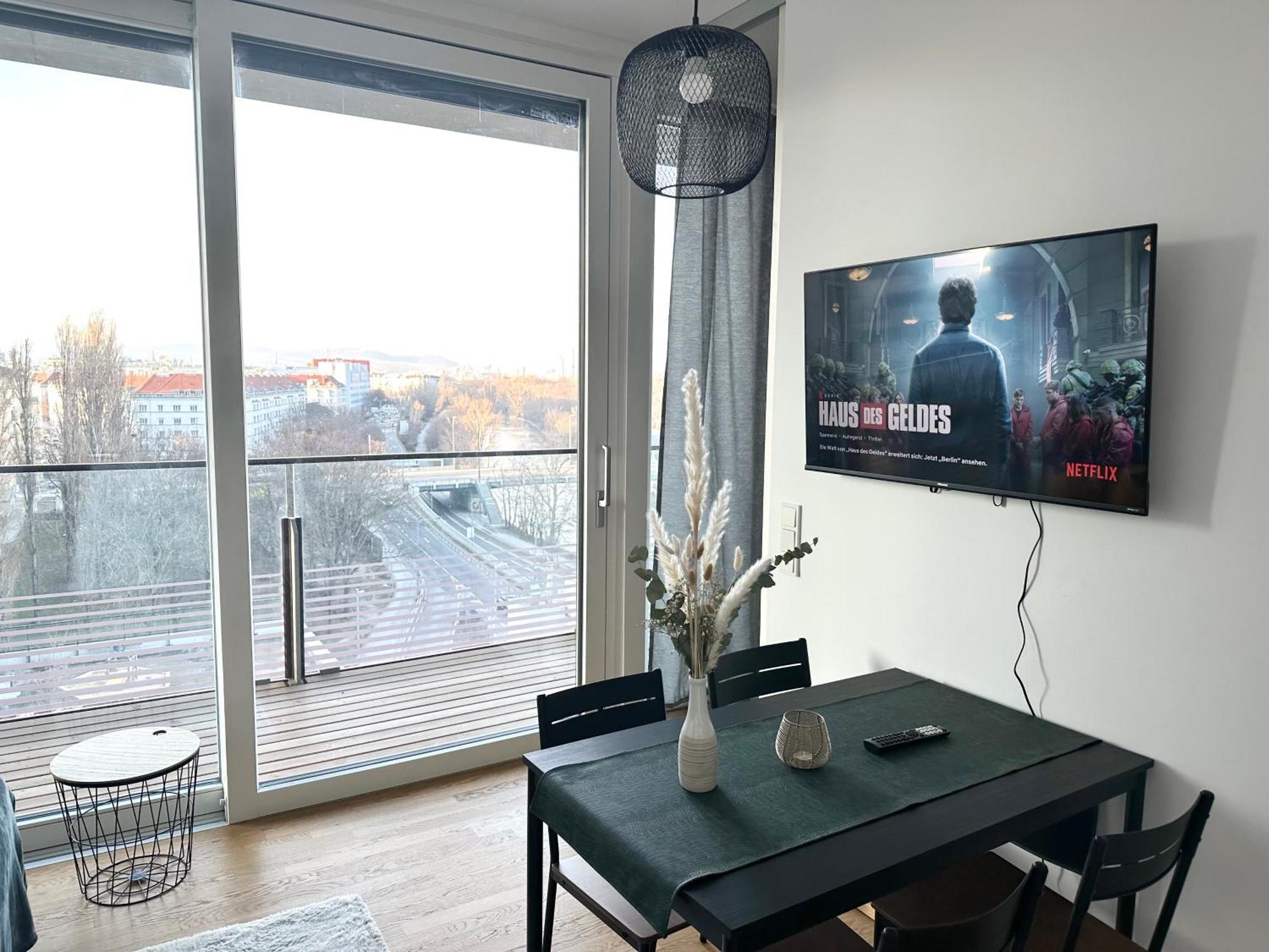 Apartment Mca Triiiple I Rooftop Pool I Free Parking I Netflix Wien